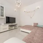 Gorgeous In With Wifi