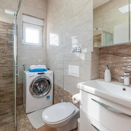 Stunning In With Wi-fi Hébergement de vacances Mandre